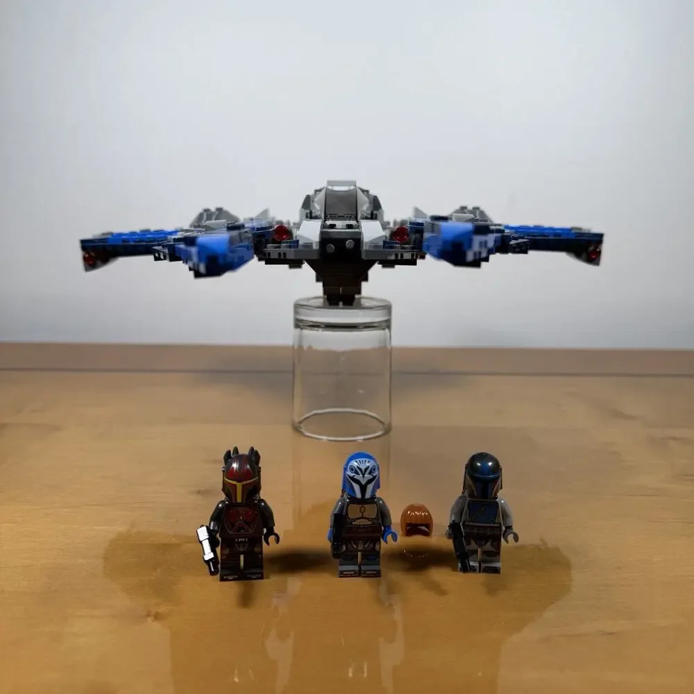 LEGO Star Wars Mandalorian Starfighter 75316 Box, Manual, Awesome
